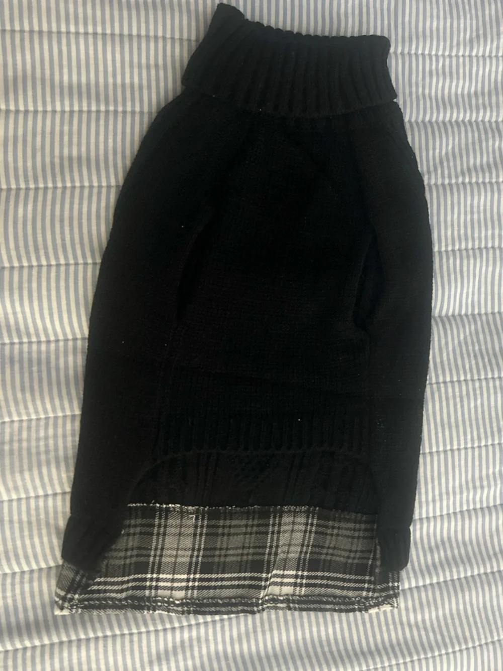Black Cable-Knit dogs Sweater with Button Collar